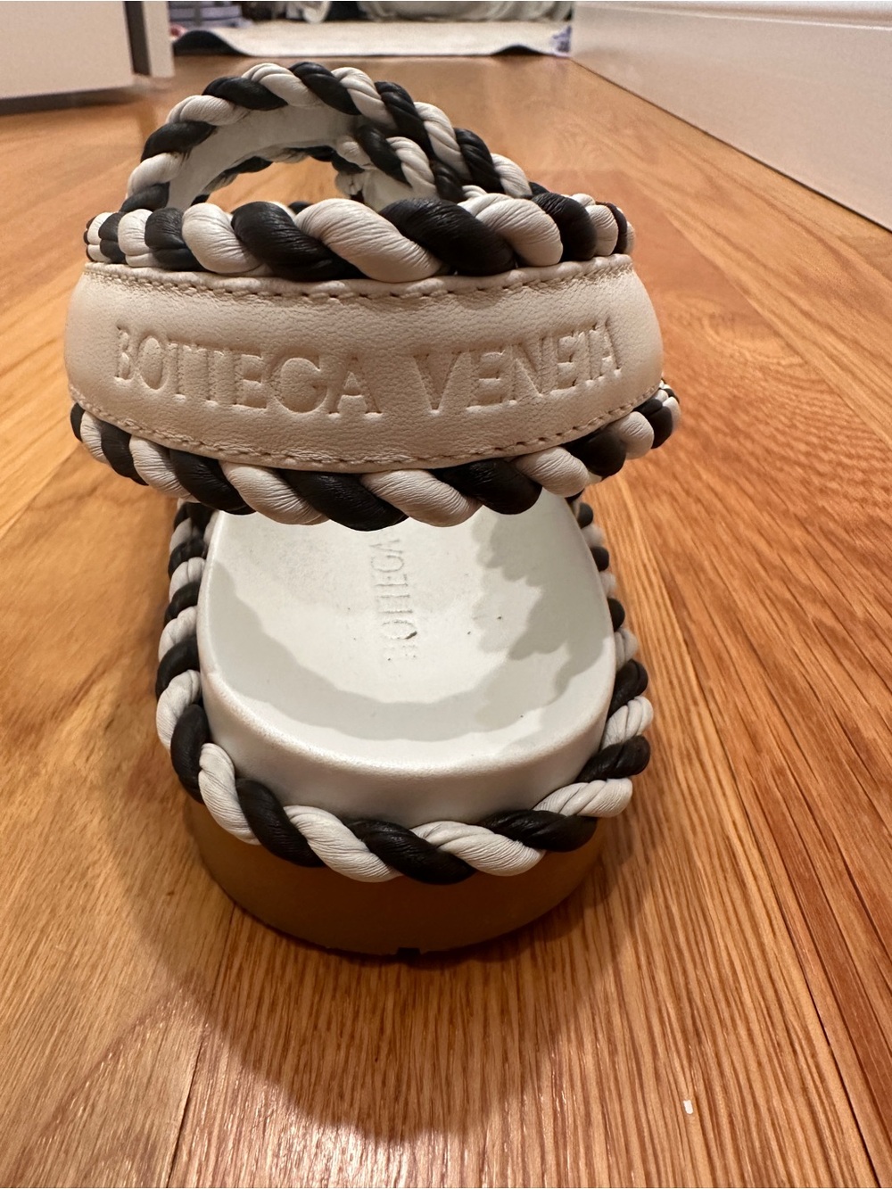 Bottega Veneta White Sandals with Black Rope Trim - Picture 3 of 4